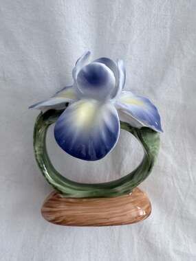 Vintage 1986 Pia Bone China Iris Floral Napkin Ring